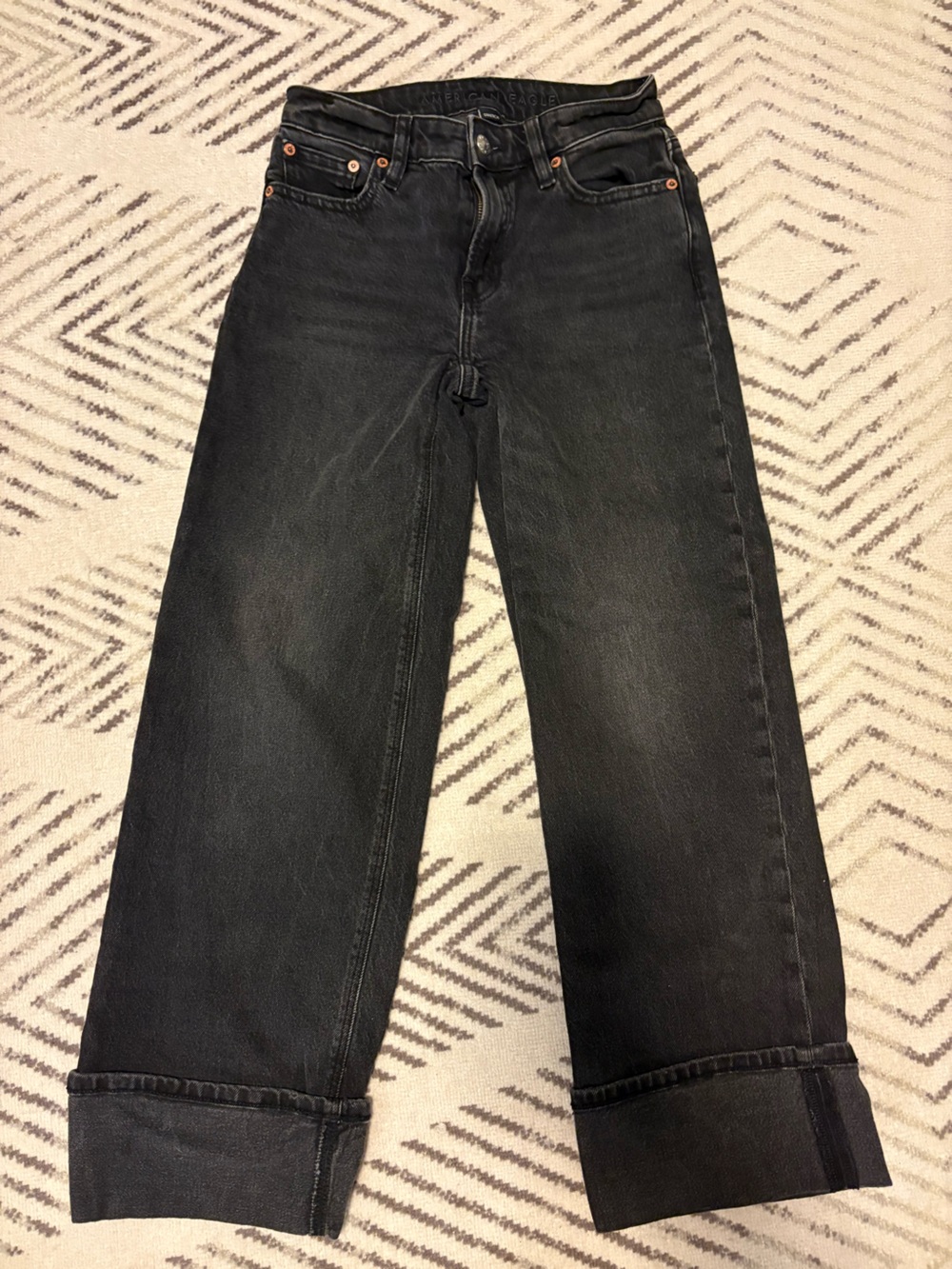 American Eagle Outfitters Black High-Rise Stovepipe Jeans 000 Short